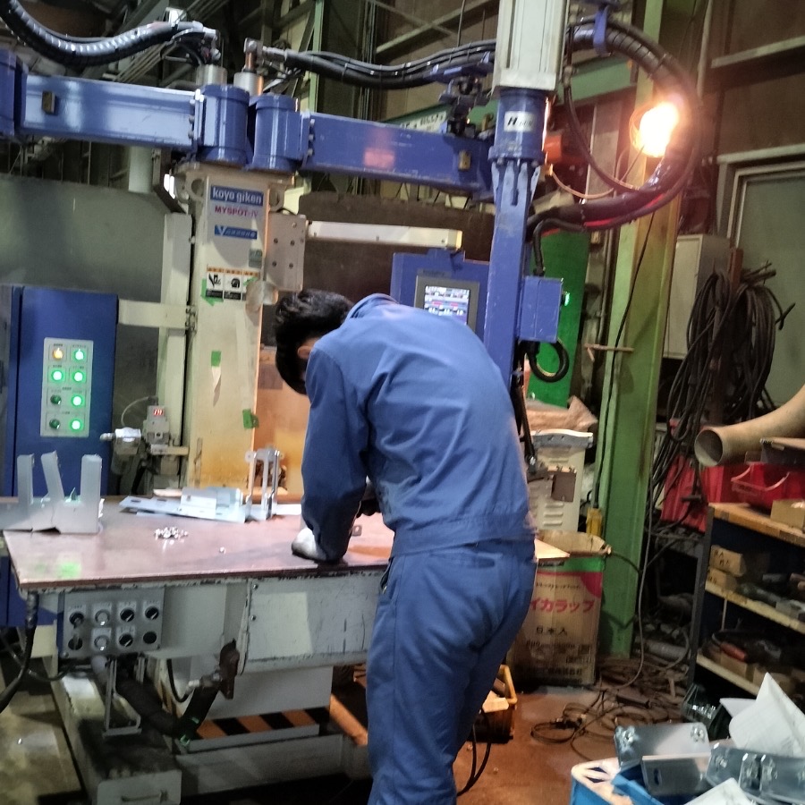 テーブルスポット溶接加工