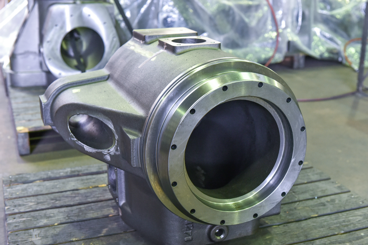 2サイクルエンジン　排気弁箱